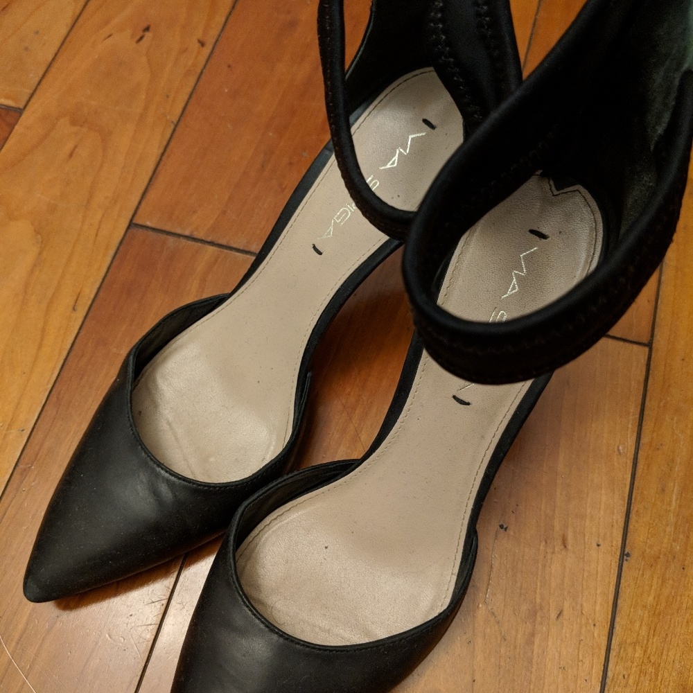 ✨⭐⭐Via Spiga pointed toe ankle strap heels⭐⭐✨